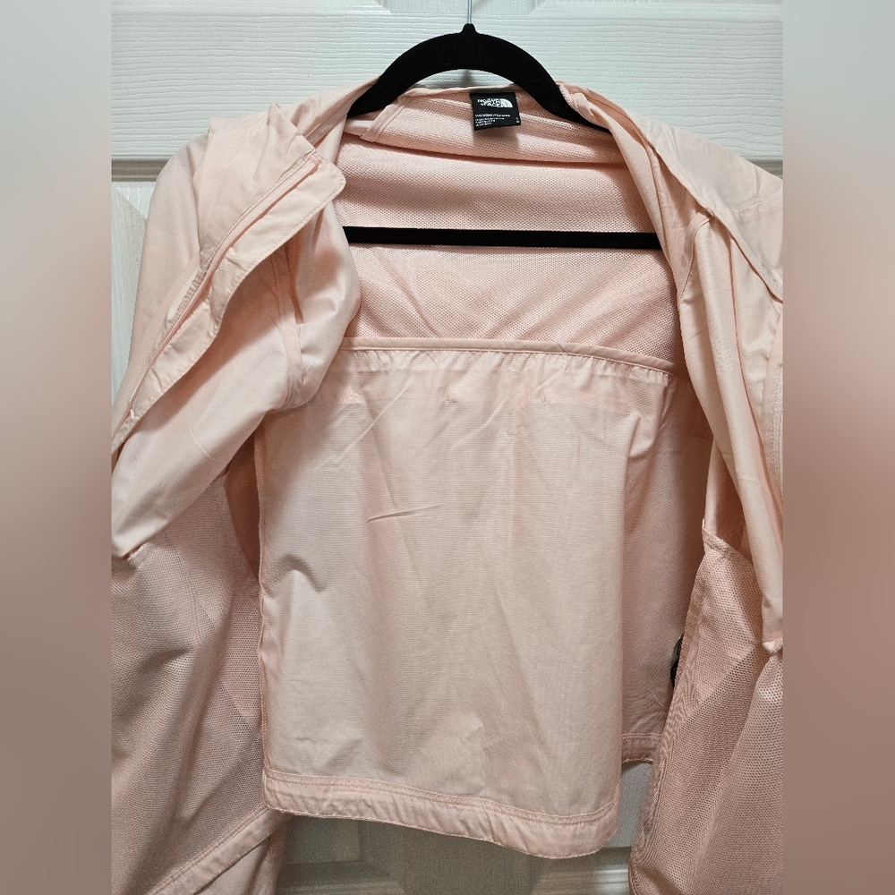 The North Face Women's Light Pink Hooded Windbreaker Jacket, Size L - Picture 13 of 16